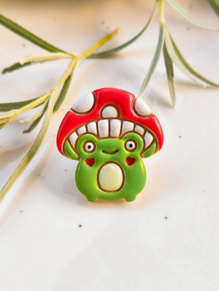 Pin Żaba w Kapeluszu Muchomorze - obrazek 2