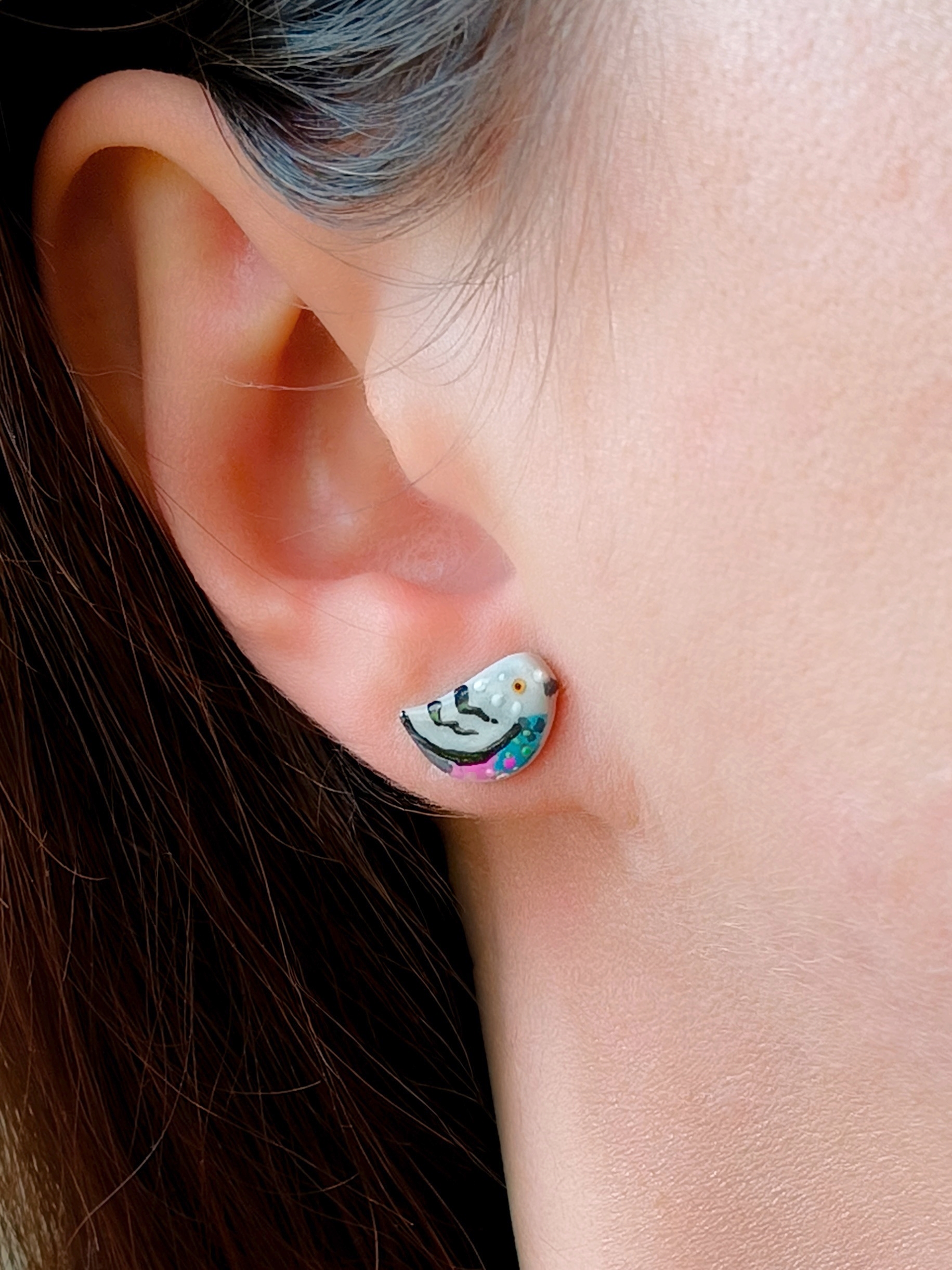 Kolczyki ptaki - Gołębie ręcznie malowane, wesołe kolorowe i urocze. Wyjątkowa handmade biżuteria z gliny polimerowej