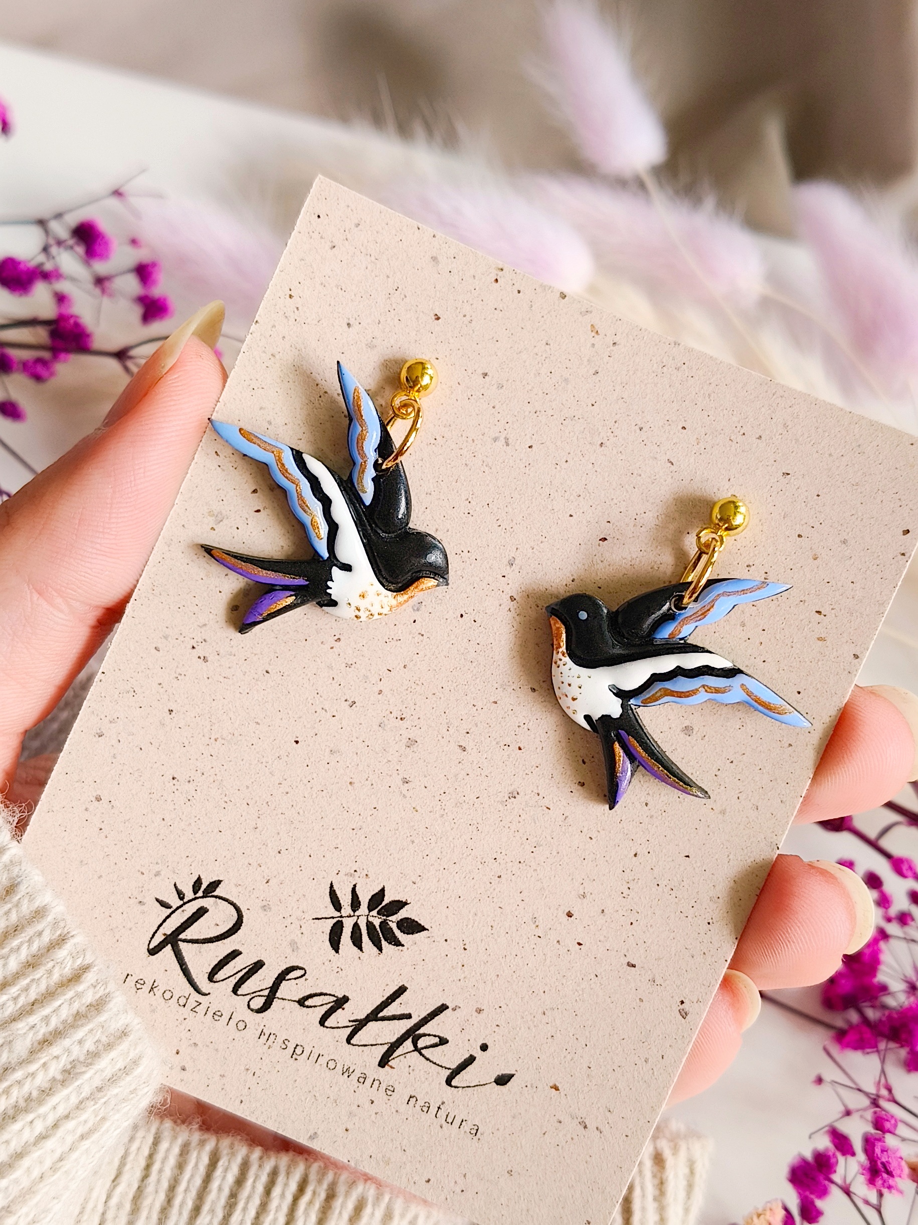 Kolczyki wiszące z ptakami - Jaskółka - obrazek 3