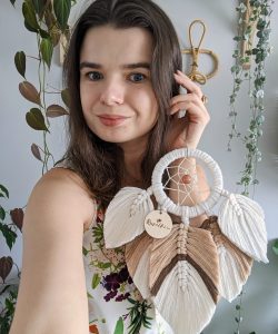 Pleciony łapacz snów, makrama z pajęczynką